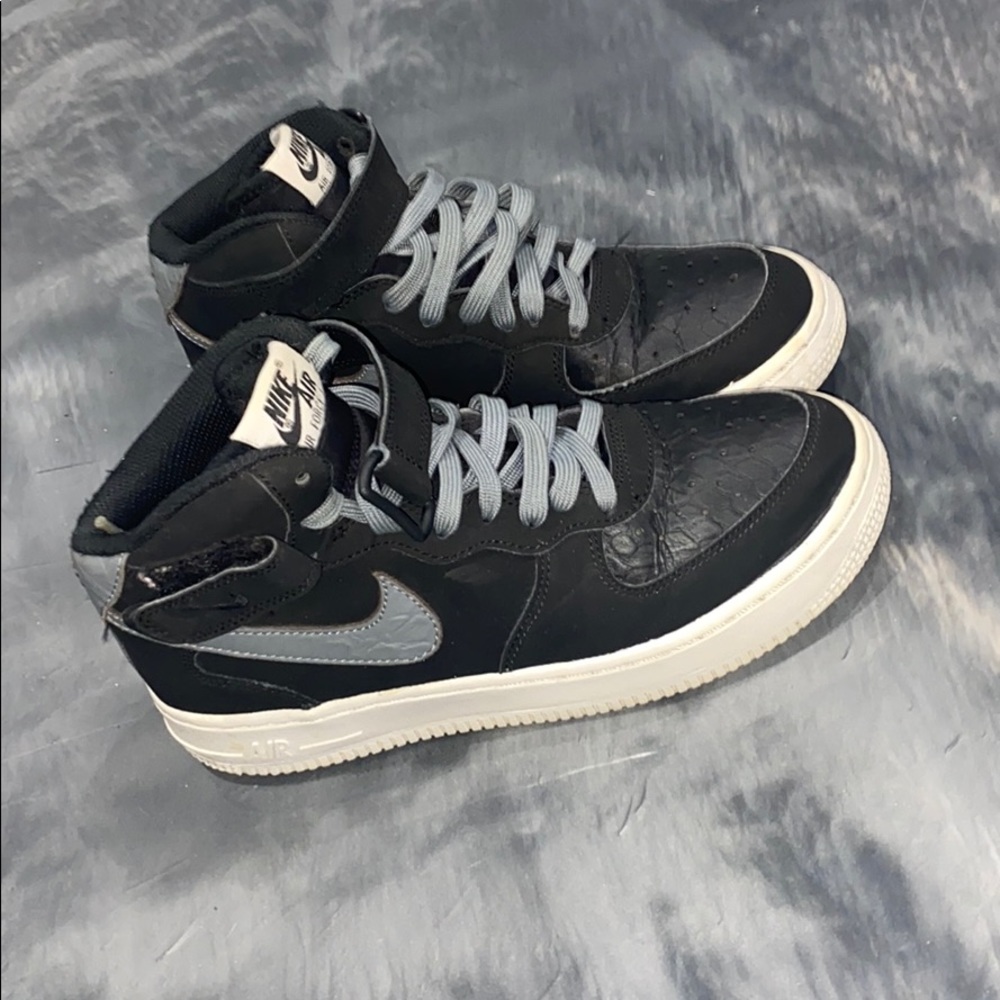 NIKE AIR FORCE ONE BLACK GREY MID VELCRO SNEAKER